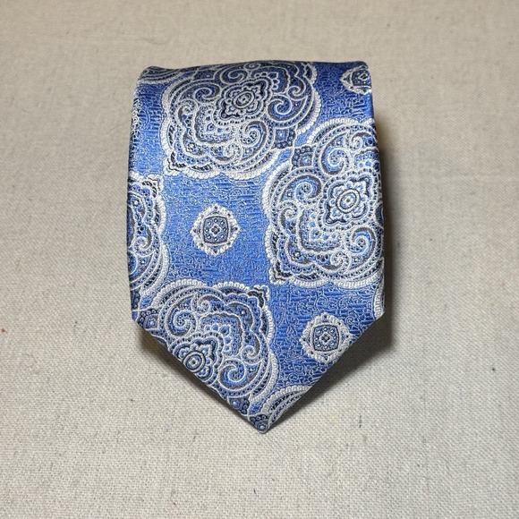 Paul Frederick Blue Woven 100% Silk Medallion‎ Tie - Picture 1 of 5
